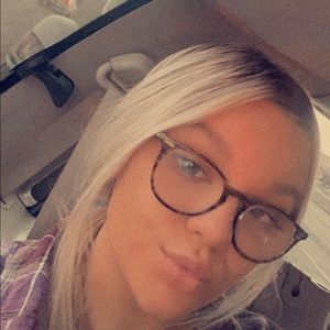 Meet your Posher, Jillian